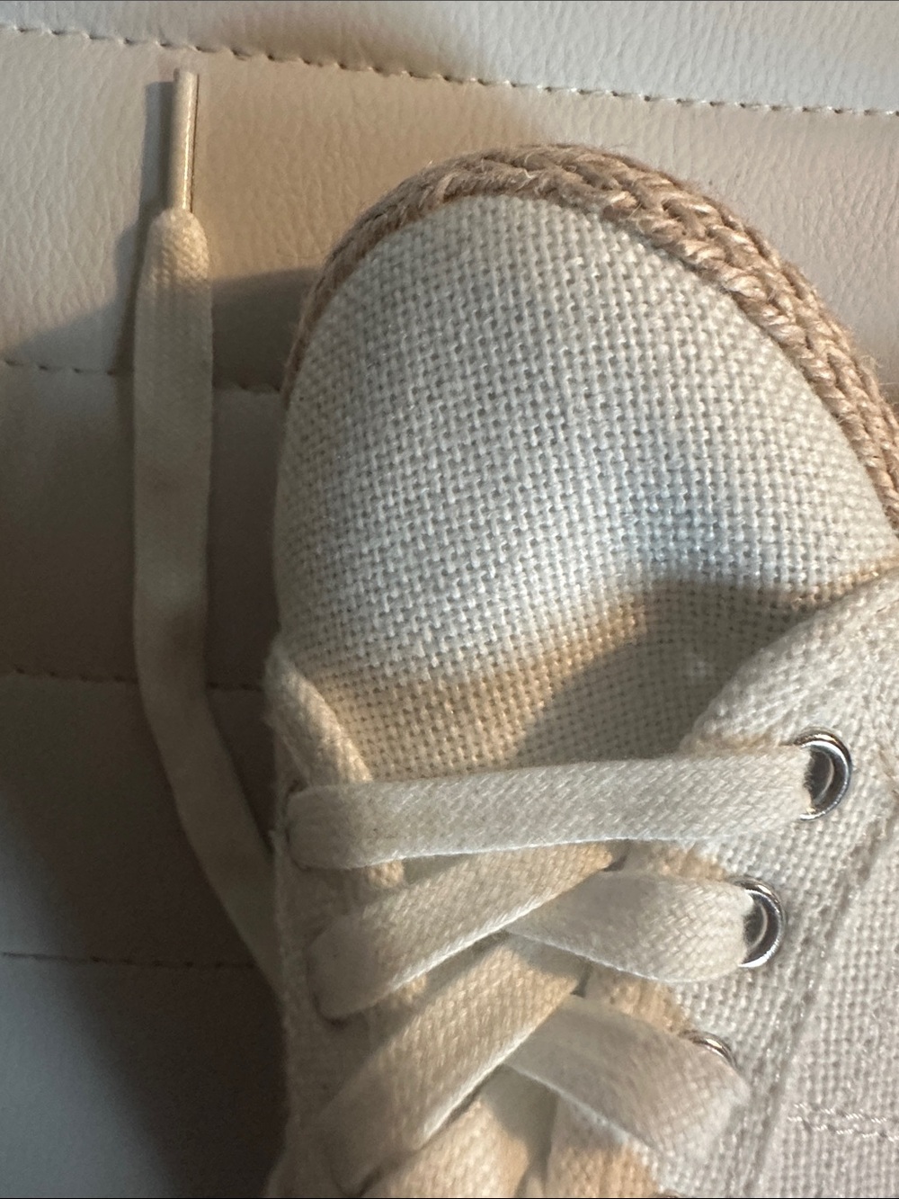 Tommy Bahama  White Canvas Lace-Up Espadrille Sneakers 6.5 - Picture 5 of 5